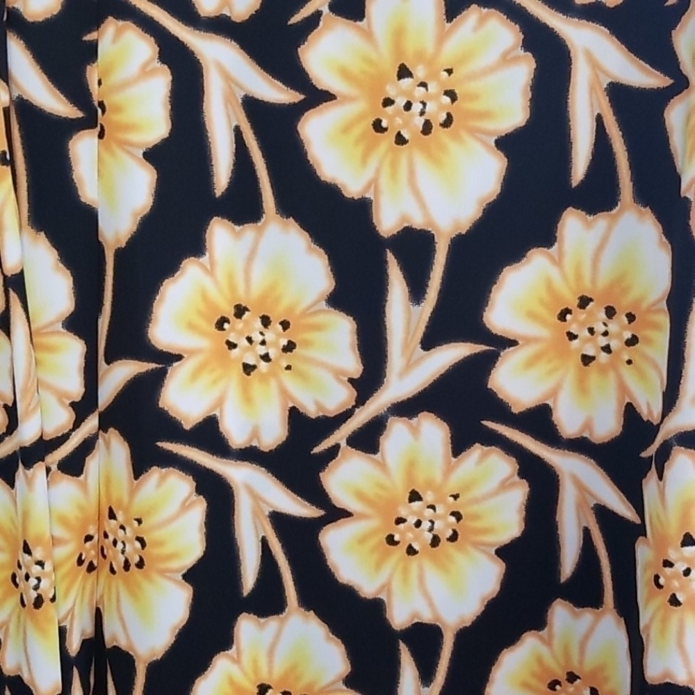 Jones New York Black Floral pull On Skirt Sz 2X - Picture 2 of 7